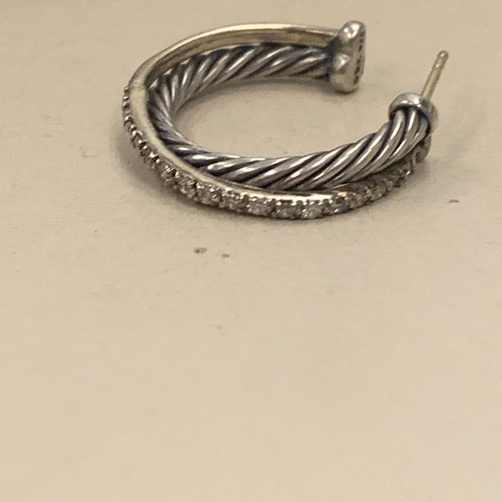 david yurman earrings with diamond - Picture 2 of 6